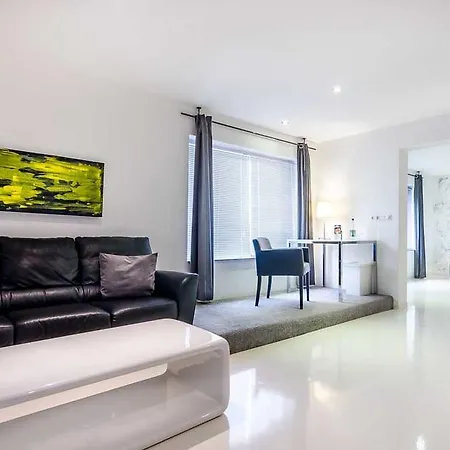 Designhotel Youngstar מלון