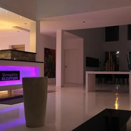 Hotell Designhotel Youngstar 3*