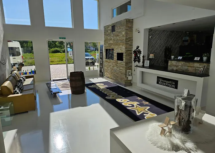 Designhotel Youngstar 3*